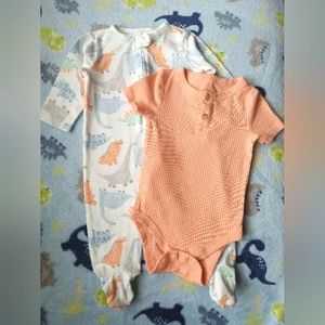 One-piece footie jumpsuit w/ onesie
